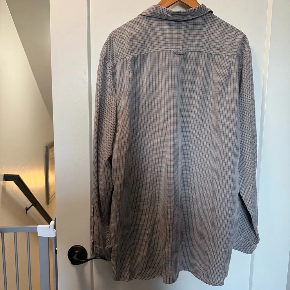 The North Face Men's Long Sleeve Windowpane Plaid Check Button‎ Down Grey Shirt